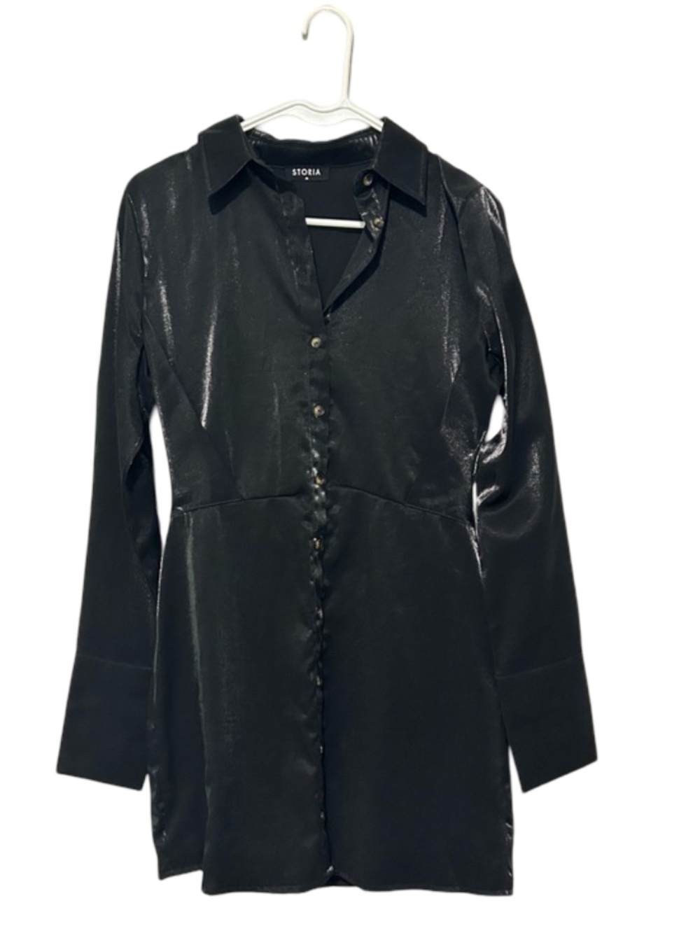 Storia Medium Black Button Down Long Sleeve Dress